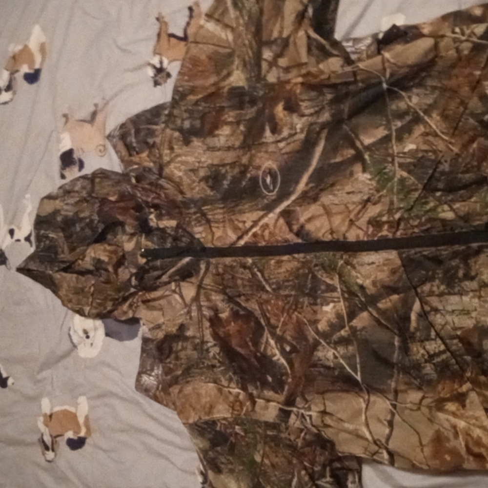 LADIES CAMO GEAR